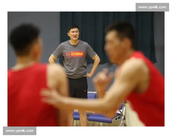 男篮蓝队迎战南非全力练兵展现年轻阵容冲击力赛场表现亮点期待